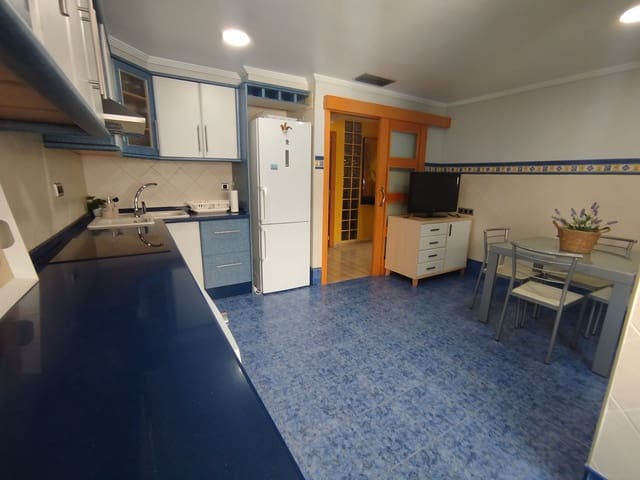 3 bedroom Flat for rent in Este, Castelló de la Plana with garage - € 800 (Ref: 9506583)
