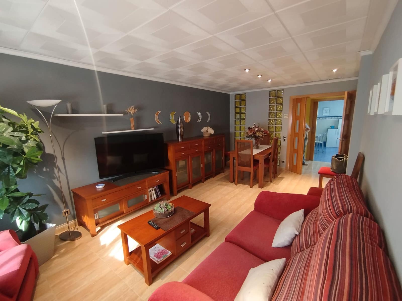 3 bedroom Flat for rent in Castello de la Plana with garage - € 800 (Ref: 9506583)