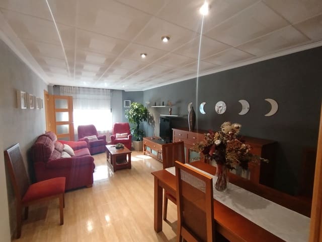 3 bedroom Flat for rent in Este, Castelló de la Plana with garage - € 800 (Ref: 9506583)