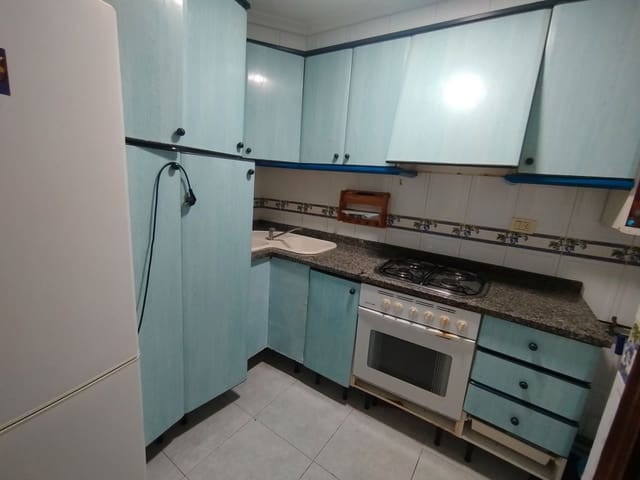 Piso de 3 habitaciones en Oeste, Castelló de la Plana en venta - 125.000 € (Ref: 9541718)
