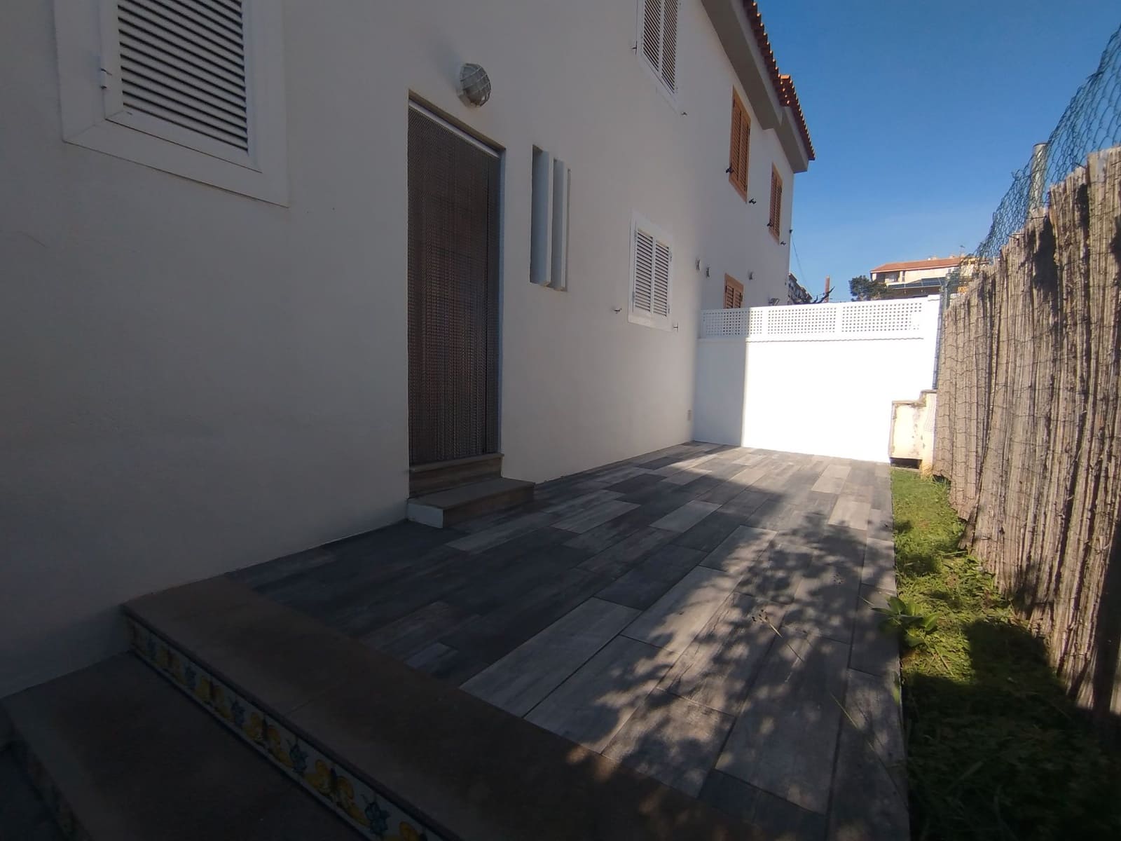 4 bedroom Semi-detached Villa for sale in Benicassim with pool - € 425,000 (Ref: 9542003)