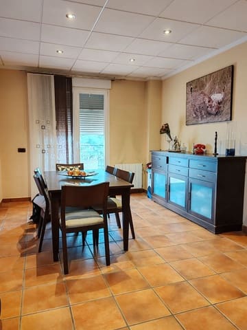 4 chambre Villa/Maison à vendre à L'Alcora avec piscine garage - 375 000 € (Ref: 9571588)