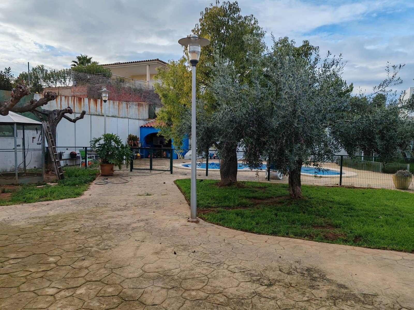 4 sypialnia Willa na sprzedaż w L'Alcora z basenem garażem - 375 000 € (Ref: 9571588)