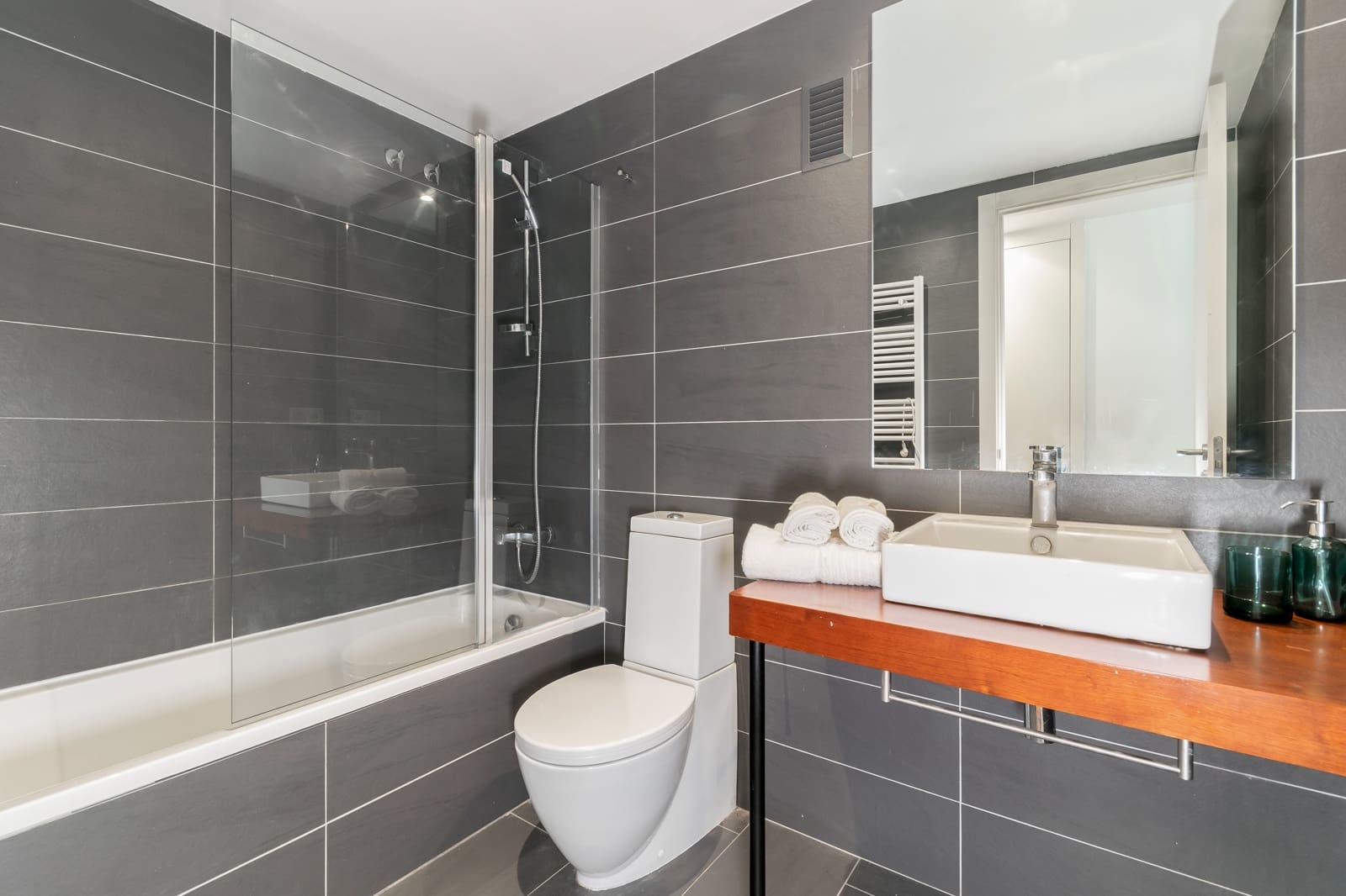 2 soveværelse Lejlighed til salg i Barcelona by med garage - € 503.000 (Ref: 8572636)