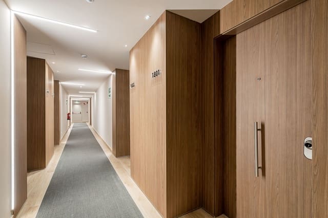 1 soveværelse Lejlighed til leje i Valdeacederas, Madrid by med swimmingpool garage - € 1.110 (Ref: 8647024)