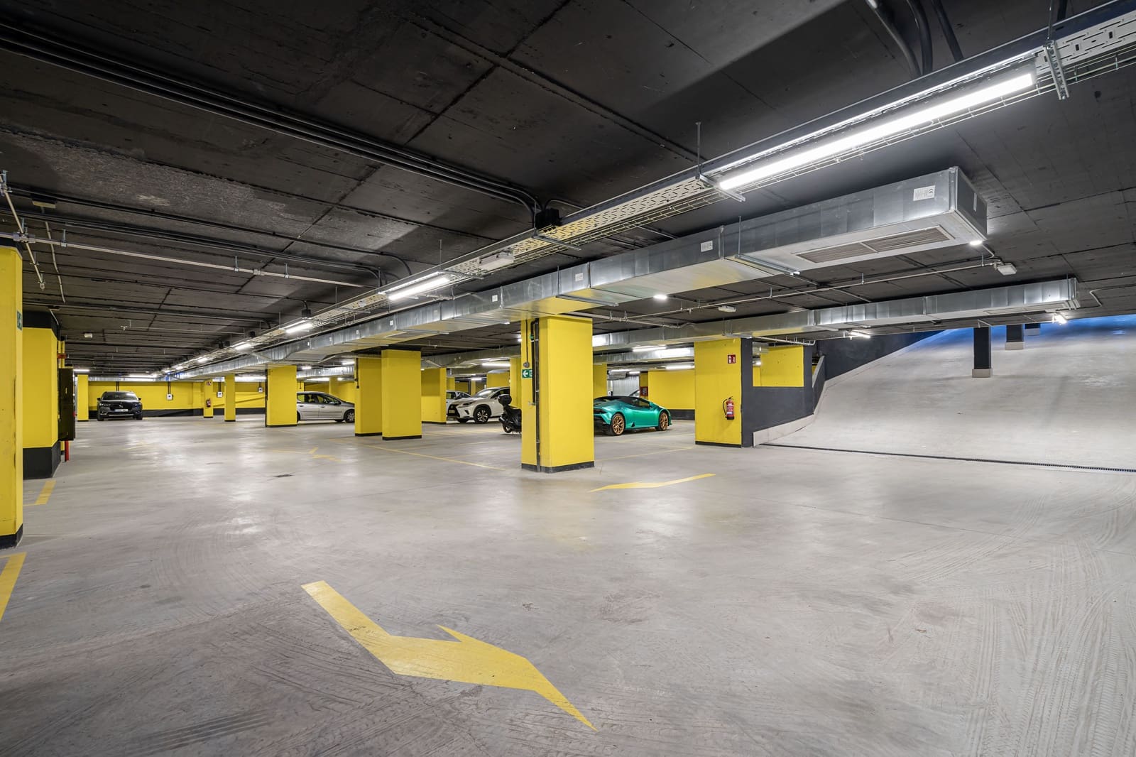 Appartement de 1 chambre à louer à Madrid ville avec piscine garage - 1 110 € (Ref: 8647024)