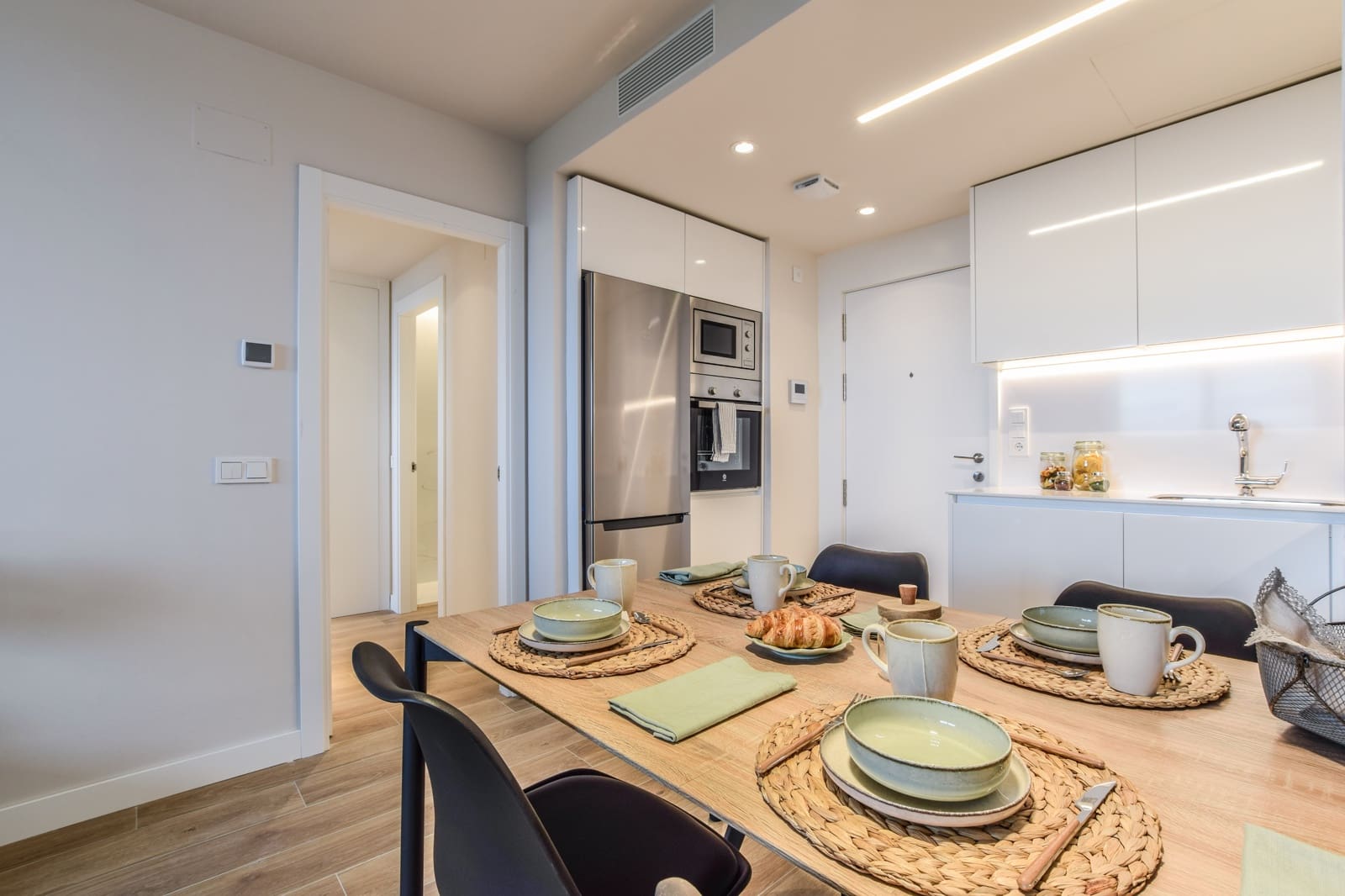 Appartement de 1 chambre à louer à Madrid ville avec piscine garage - 1 110 € (Ref: 8647024)