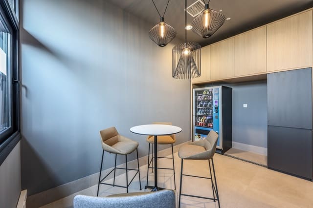 1 soveværelse Lejlighed til leje i Valdeacederas, Madrid by med swimmingpool garage - € 1.520 (Ref: 8647025)