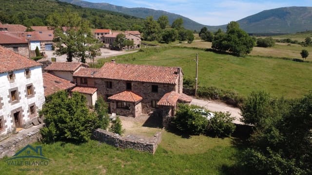 6 sovrum Finca/Hus på landet till salu i Aguilar de Campoo - 229 000 € (Ref: 10018763)