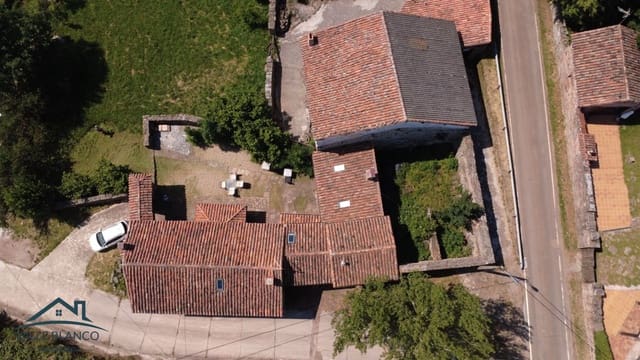6 sovrum Finca/Hus på landet till salu i Aguilar de Campoo - 229 000 € (Ref: 10018763)