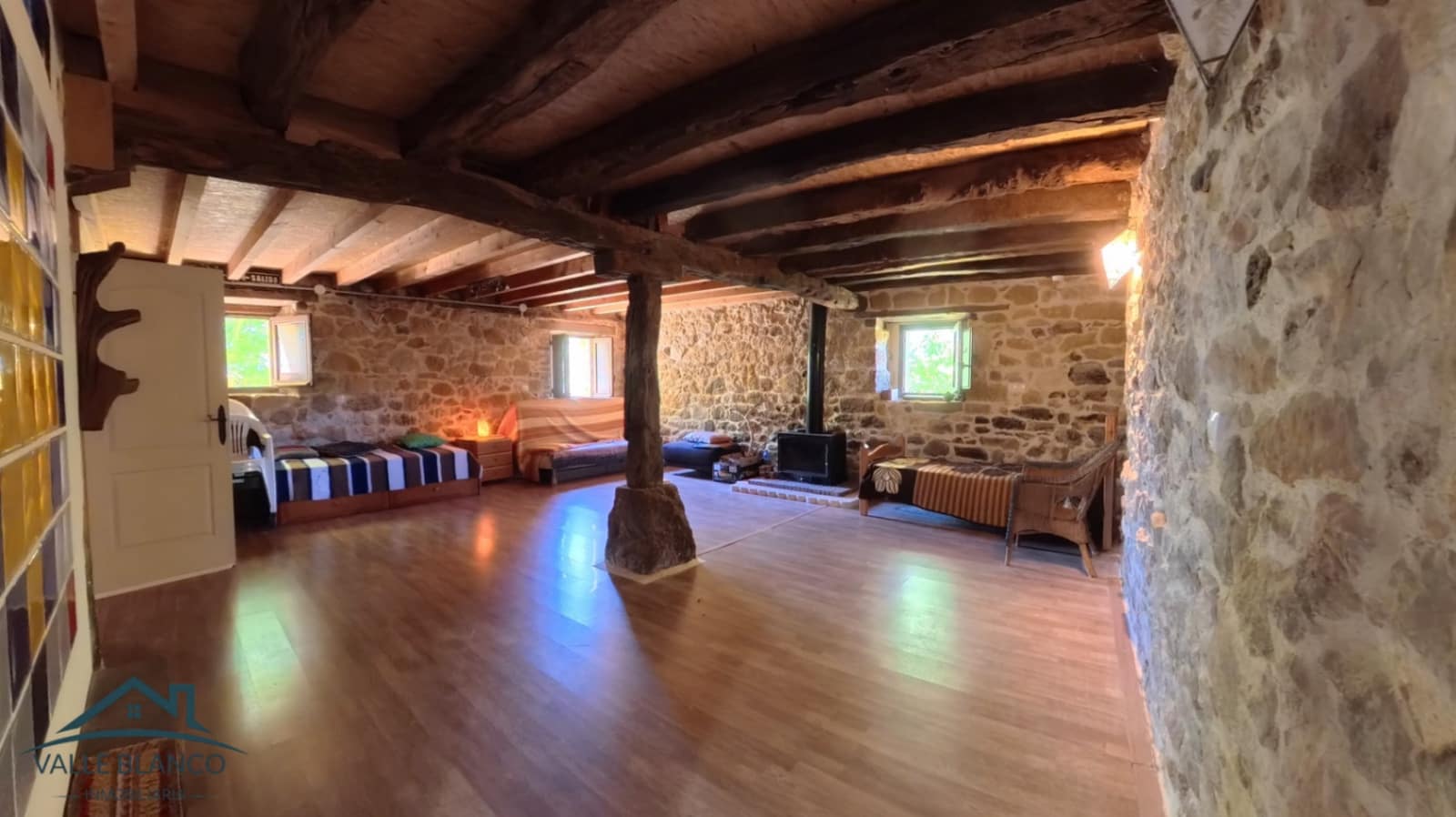 11 makuuhuone Maalaistalo myytävänä paikassa Valle de Valdebezana - 396 000 € (Ref: 10018764)