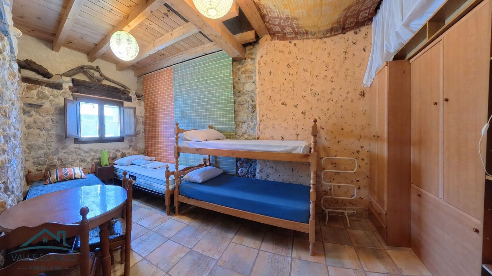 11 makuuhuone Maalaistalo myytävänä paikassa Valle de Valdebezana - 396 000 € (Ref: 10018764)