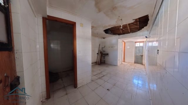 10 quarto Casa em Banda para venda em Campoo de Enmedio - 199 000 € (Ref: 10024665)