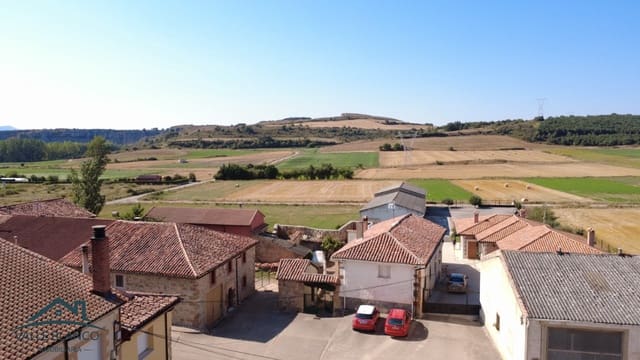 4 soveværelse Finca/Landehus til salg i Aguilar de Campoo - € 120.000 (Ref: 10090970)