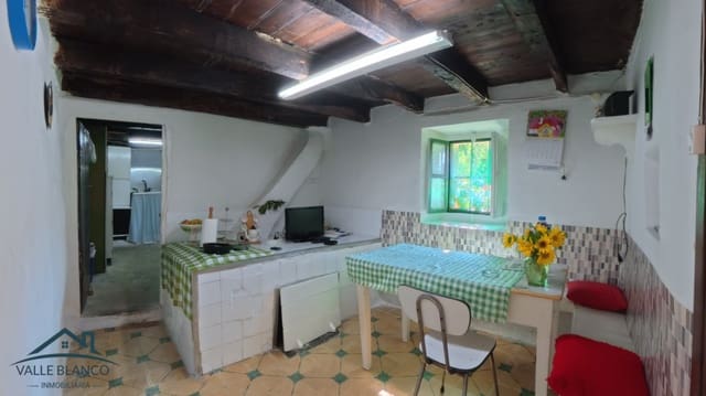 4 soveværelse Finca/Landehus til salg i Aguilar de Campoo - € 120.000 (Ref: 10090970)