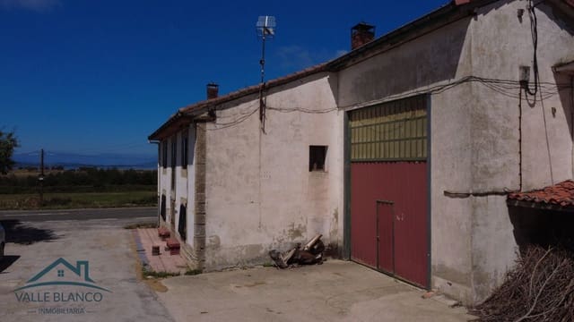 6 bedroom Townhouse for sale in Valle de Valdebezana with garage - € 97,000 (Ref: 10118211)