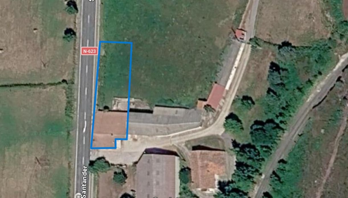 6 bedroom Townhouse for sale in Valle de Valdebezana with garage - € 97,000 (Ref: 10118211)