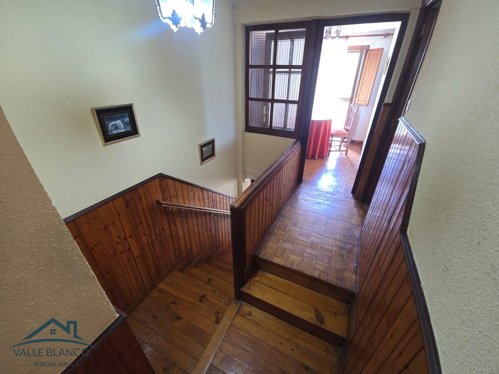 6 bedroom Townhouse for sale in Valle de Valdebezana with garage - € 97,000 (Ref: 10118211)