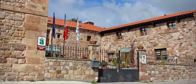 14 bedroom Hotel for sale in Hermandad de Campoo de Suso - € 875,000 (Ref: 8237248)