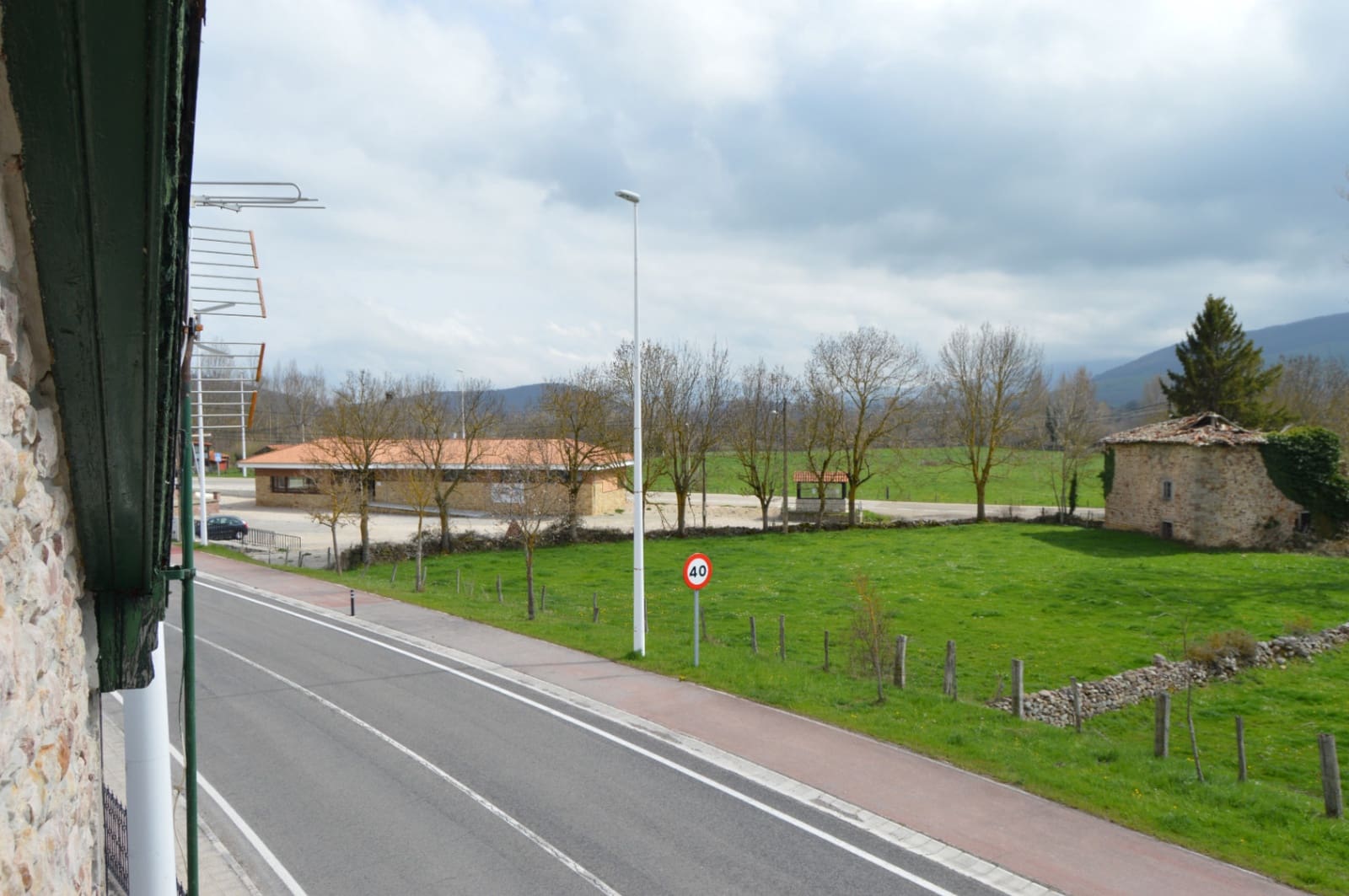 8 soveværelse Byhus til salg i Hermandad de Campoo de Suso - € 98.000 (Ref: 8237252)