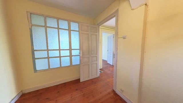 8 bedroom Townhouse for sale in Hermandad de Campoo de Suso - € 98,000 (Ref: 8237252)