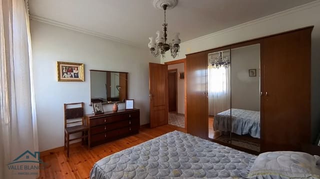 4 soveværelse Villa til salg i Campoo de Enmedio - € 235.000 (Ref: 8237253)