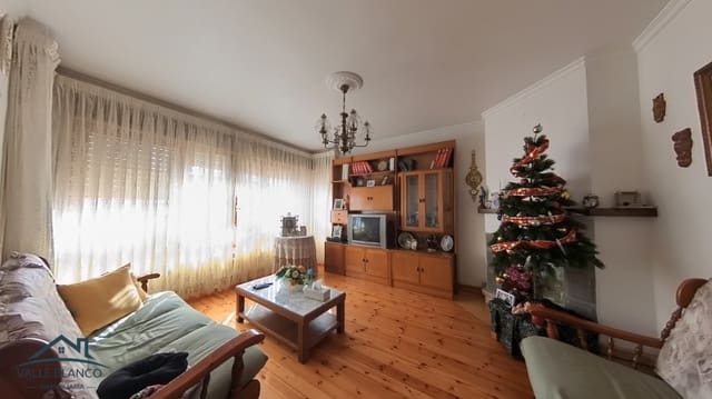 4 soveværelse Villa til salg i Campoo de Enmedio - € 235.000 (Ref: 8237253)