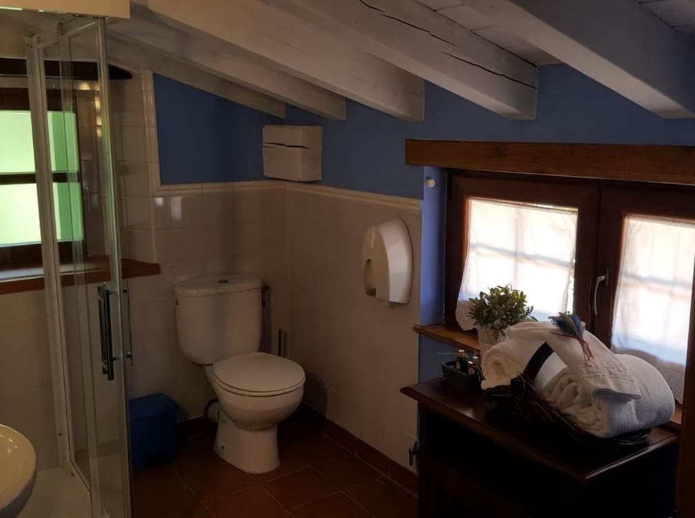 10 soverom Hotell til salgs i Las Rozas de Valdearrollo med garasje - € 590 000 (Ref: 8260051)