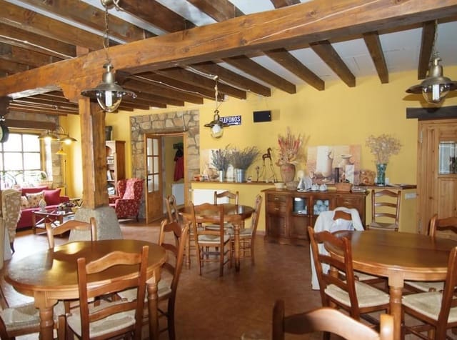 10 bedroom Hotel for sale in Las Rozas de Valdearrollo with garage - € 590,000 (Ref: 8260051)