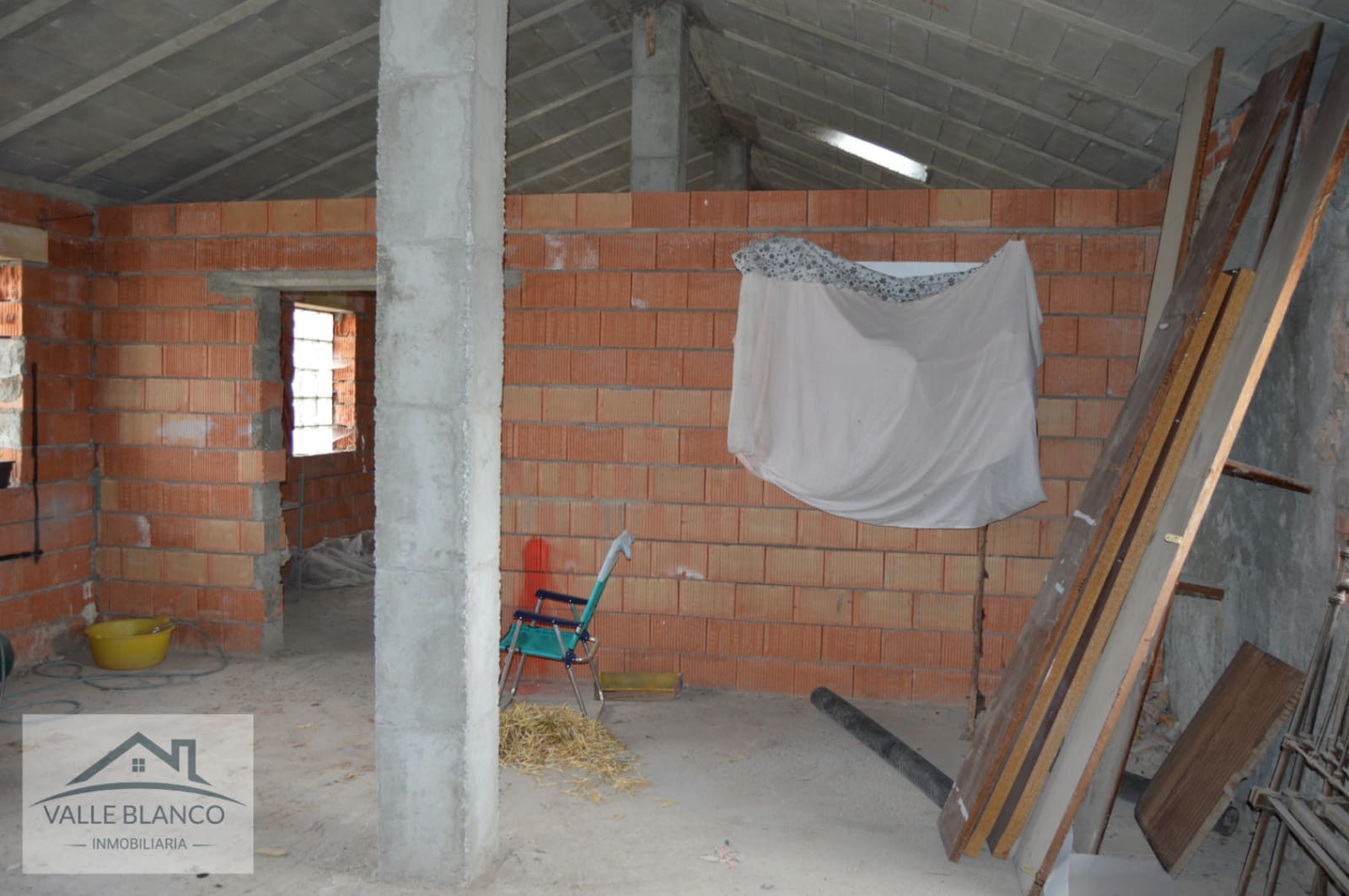 6 soveværelse Finca/Landehus til salg i Campoo de Enmedio - € 185.000 (Ref: 8260555)