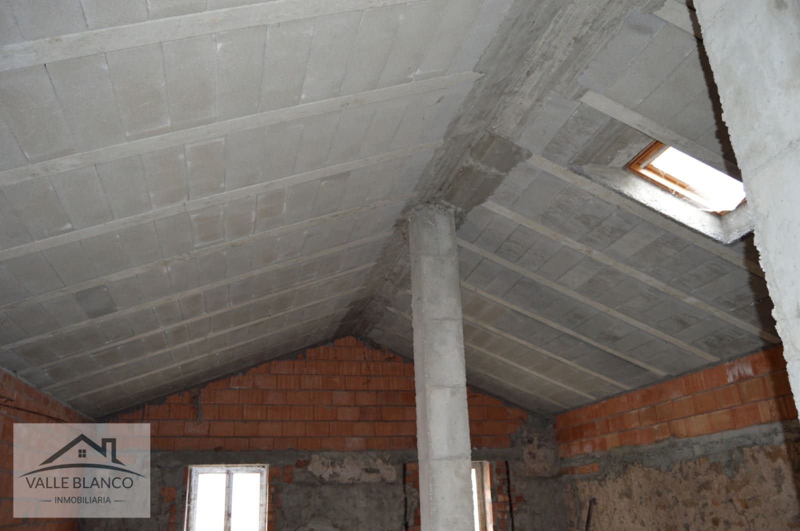 6 soveværelse Finca/Landehus til salg i Campoo de Enmedio - € 185.000 (Ref: 8260555)