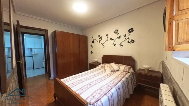 3 slaapkamer Halfvrijstaande villa te koop in Arija - € 93.000 (Ref: 8580773)