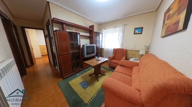 3 slaapkamer Halfvrijstaande villa te koop in Arija - € 93.000 (Ref: 8580773)