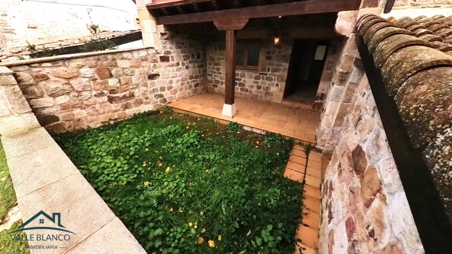 5 soveværelse Villa til salg i Valderredible - € 298.000 (Ref: 8617018)