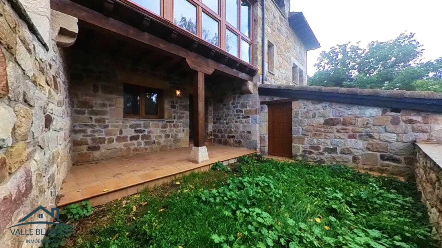 5 soveværelse Villa til salg i Valderredible - € 298.000 (Ref: 8617018)