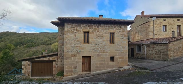 5 chambre Villa/Maison à vendre à Valderredible - 298 000 € (Ref: 8617018)