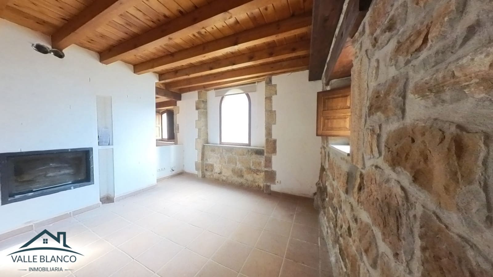 5 soveværelse Villa til salg i Valderredible - € 298.000 (Ref: 8617018)