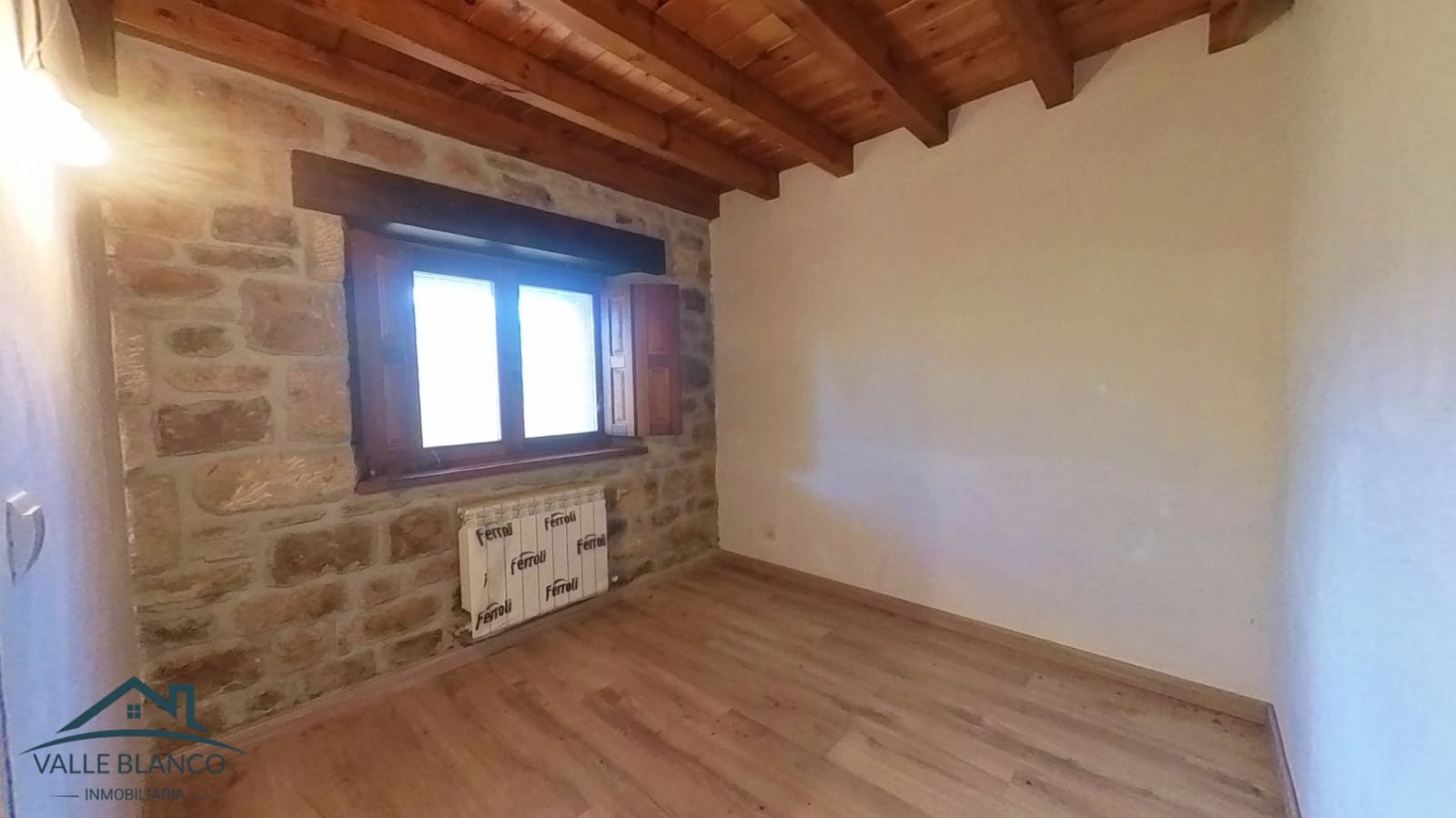 5 soveværelse Villa til salg i Valderredible - € 298.000 (Ref: 8617018)