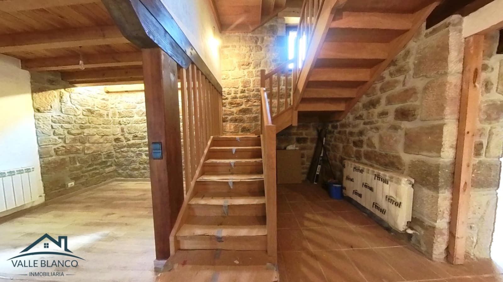 5 soveværelse Villa til salg i Valderredible - € 298.000 (Ref: 8617018)