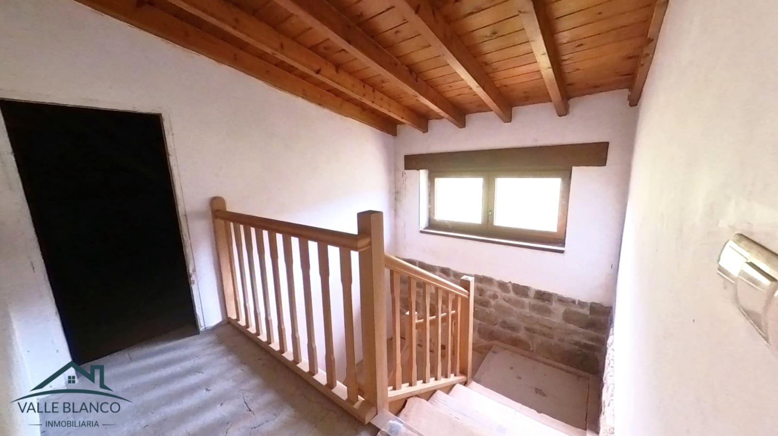 5 soveværelse Villa til salg i Valderredible - € 298.000 (Ref: 8617018)