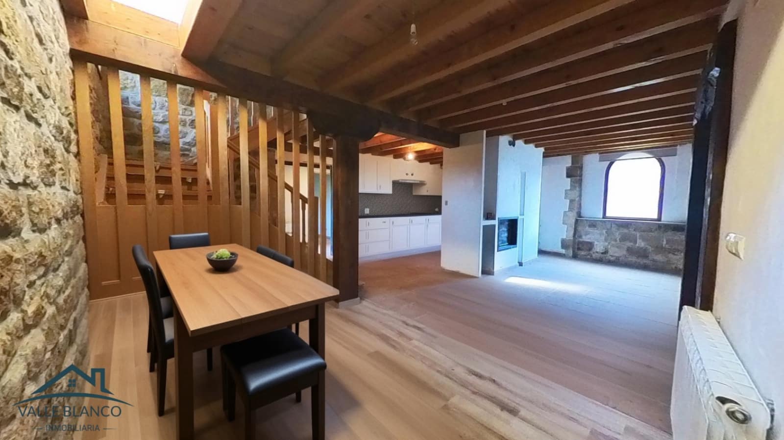 5 soveværelse Villa til salg i Valderredible - € 298.000 (Ref: 8617018)