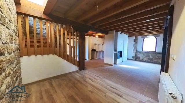 5 chambre Villa/Maison à vendre à Valderredible - 298 000 € (Ref: 8617018)