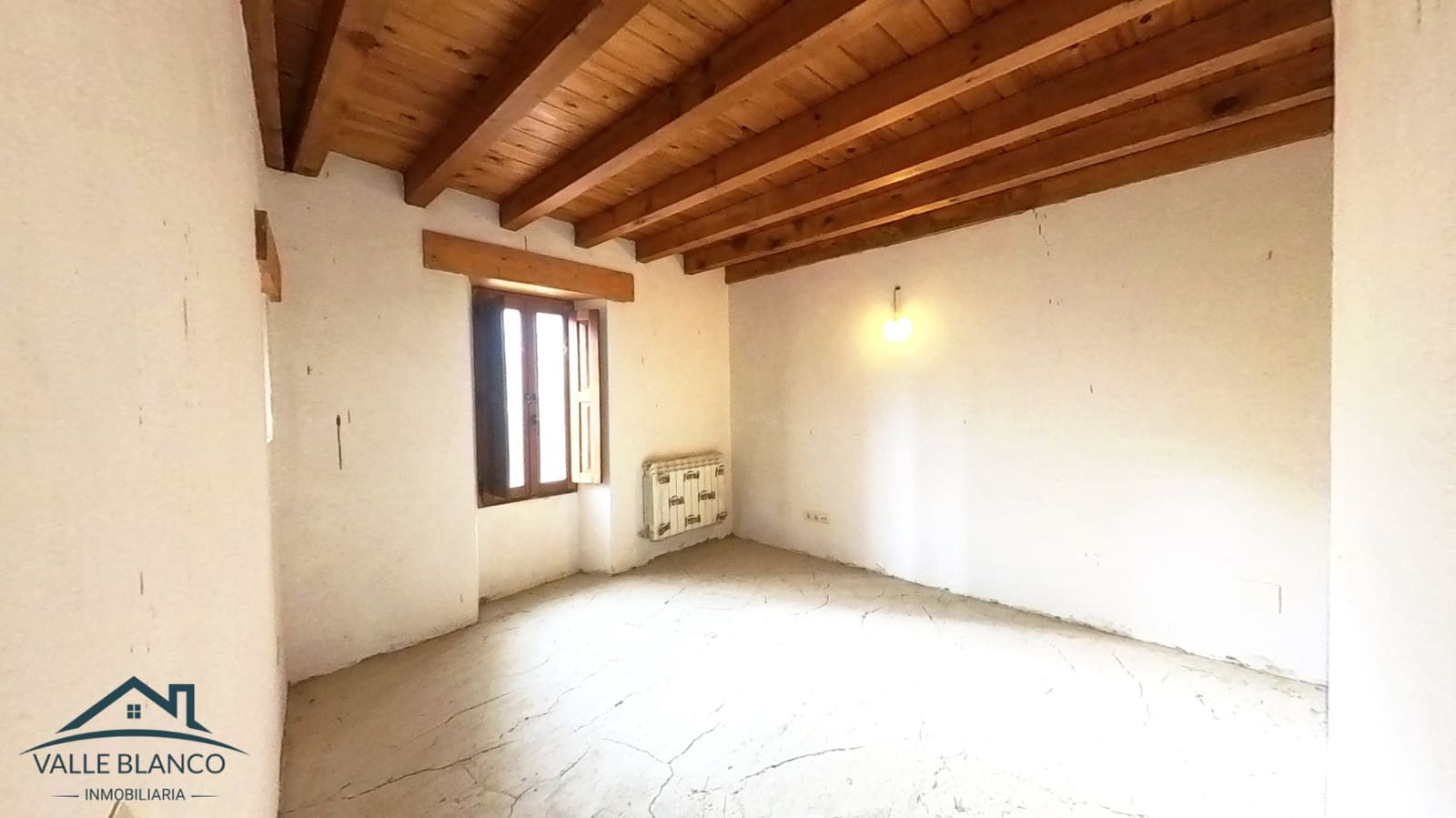 5 soveværelse Villa til salg i Valderredible - € 298.000 (Ref: 8617018)