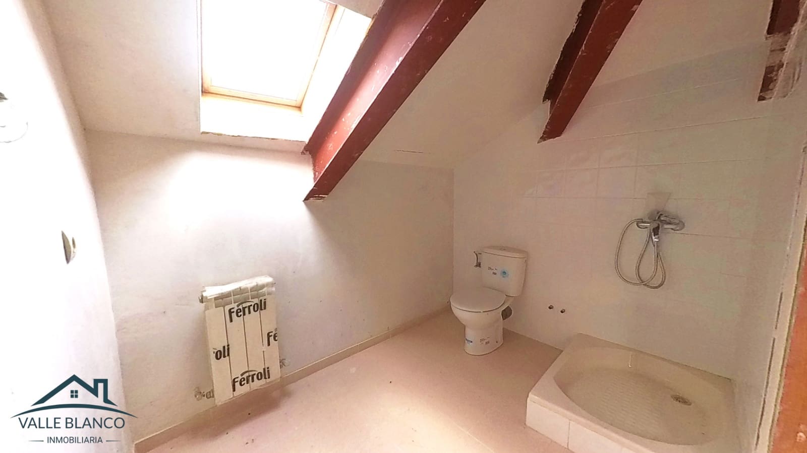 5 soveværelse Villa til salg i Valderredible - € 298.000 (Ref: 8617018)