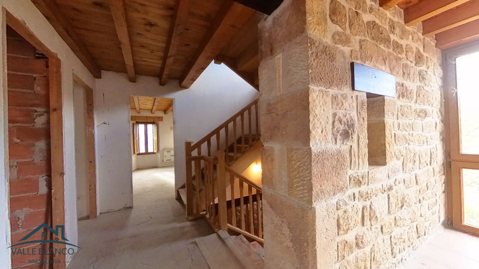 5 soveværelse Villa til salg i Valderredible - € 298.000 (Ref: 8617018)