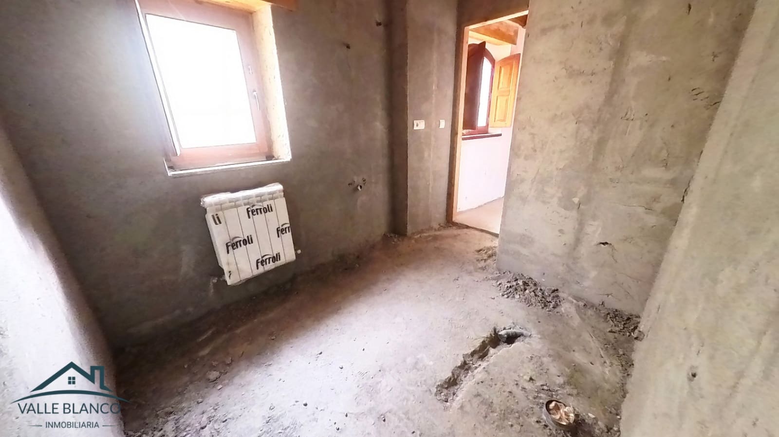 5 soveværelse Villa til salg i Valderredible - € 298.000 (Ref: 8617018)