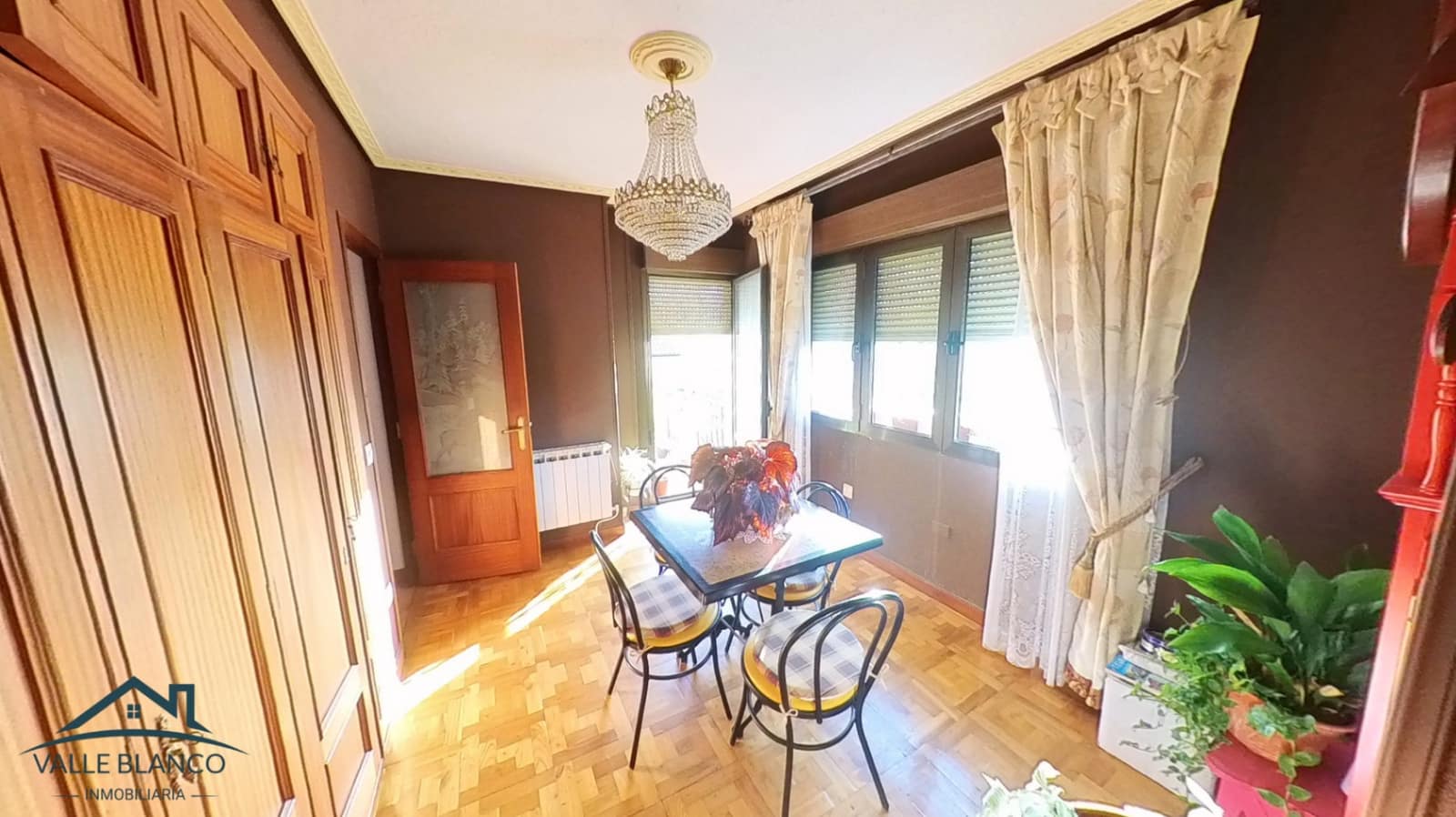 4 soveværelse Villa til salg i Campoo de Enmedio - € 320.000 (Ref: 8647255)