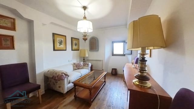 4 bedroom Villa for sale in Olmos de Ojeda - € 125,000 (Ref: 8678617)