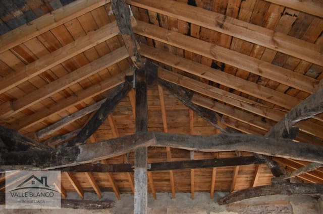 Townhouse for sale in Campoo de Enmedio - € 68,000 (Ref: 8796896)