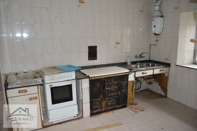 Townhouse for sale in Campoo de Enmedio - € 68,000 (Ref: 8796896)